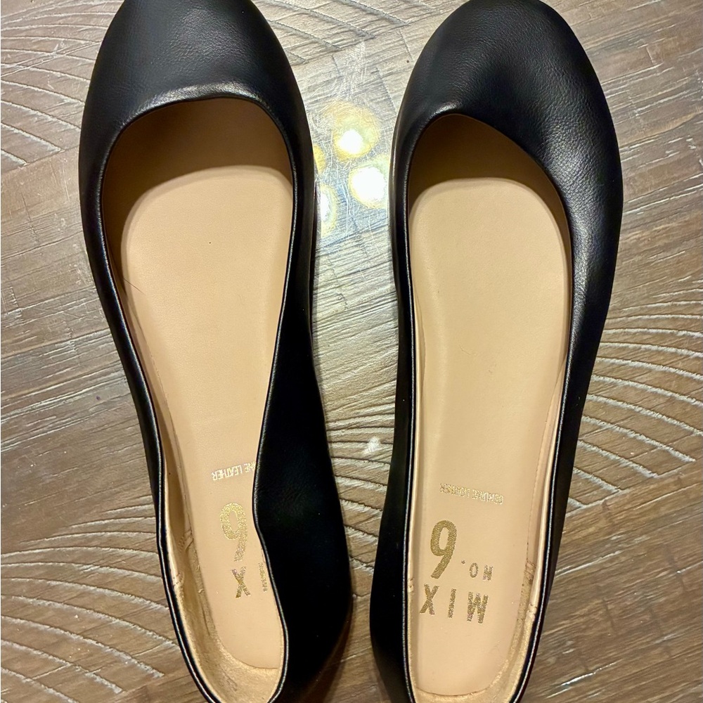 Mix No. 6 Classic Black Women's Loafers
